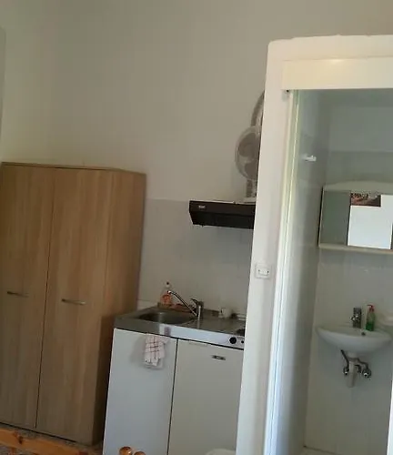 Marina's شقة فندقية ليبسوي